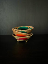 Afbeelding in Gallery-weergave laden, Bowl - 3 Mixed Peppers 11 cm
